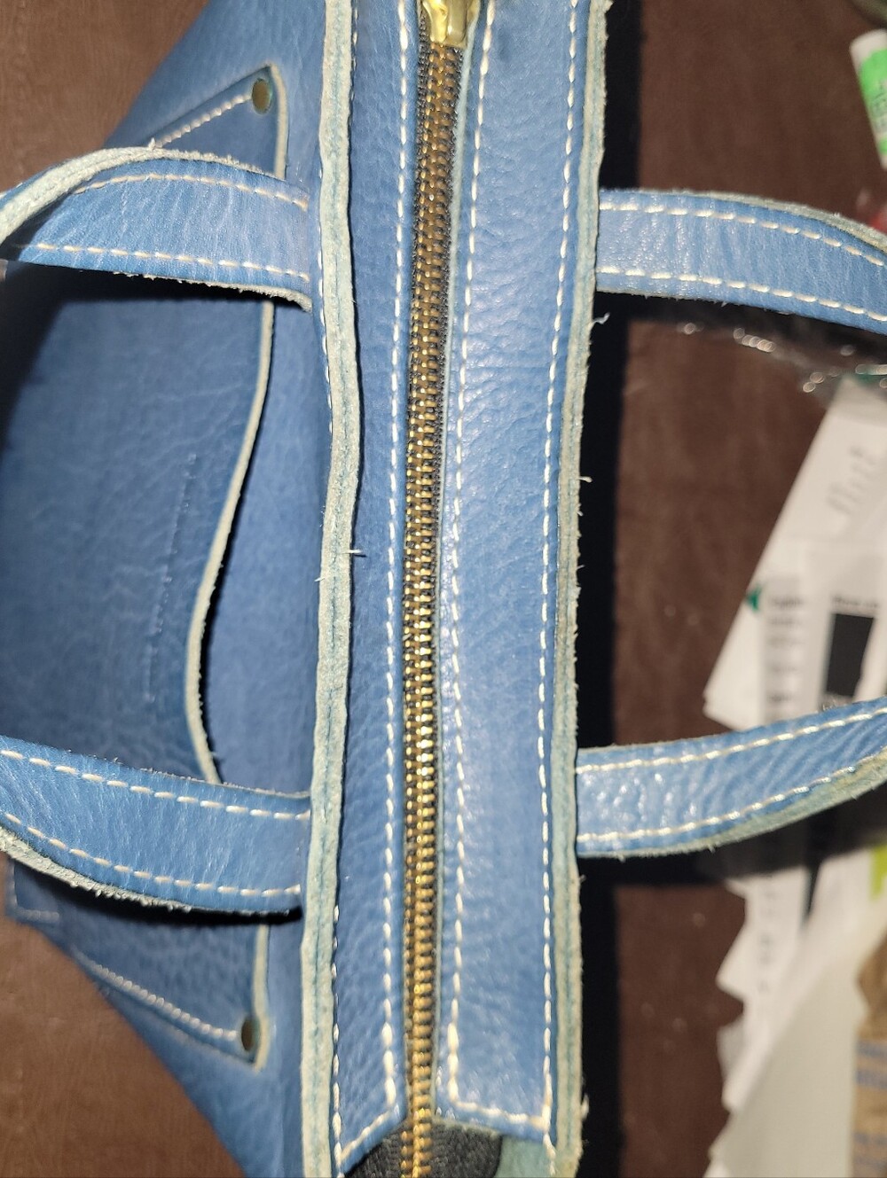 PLG Portland Leather Goods Original Indigo Mini-Crossbody Zip With Strap ๐ Rare - Picture 16 of 16